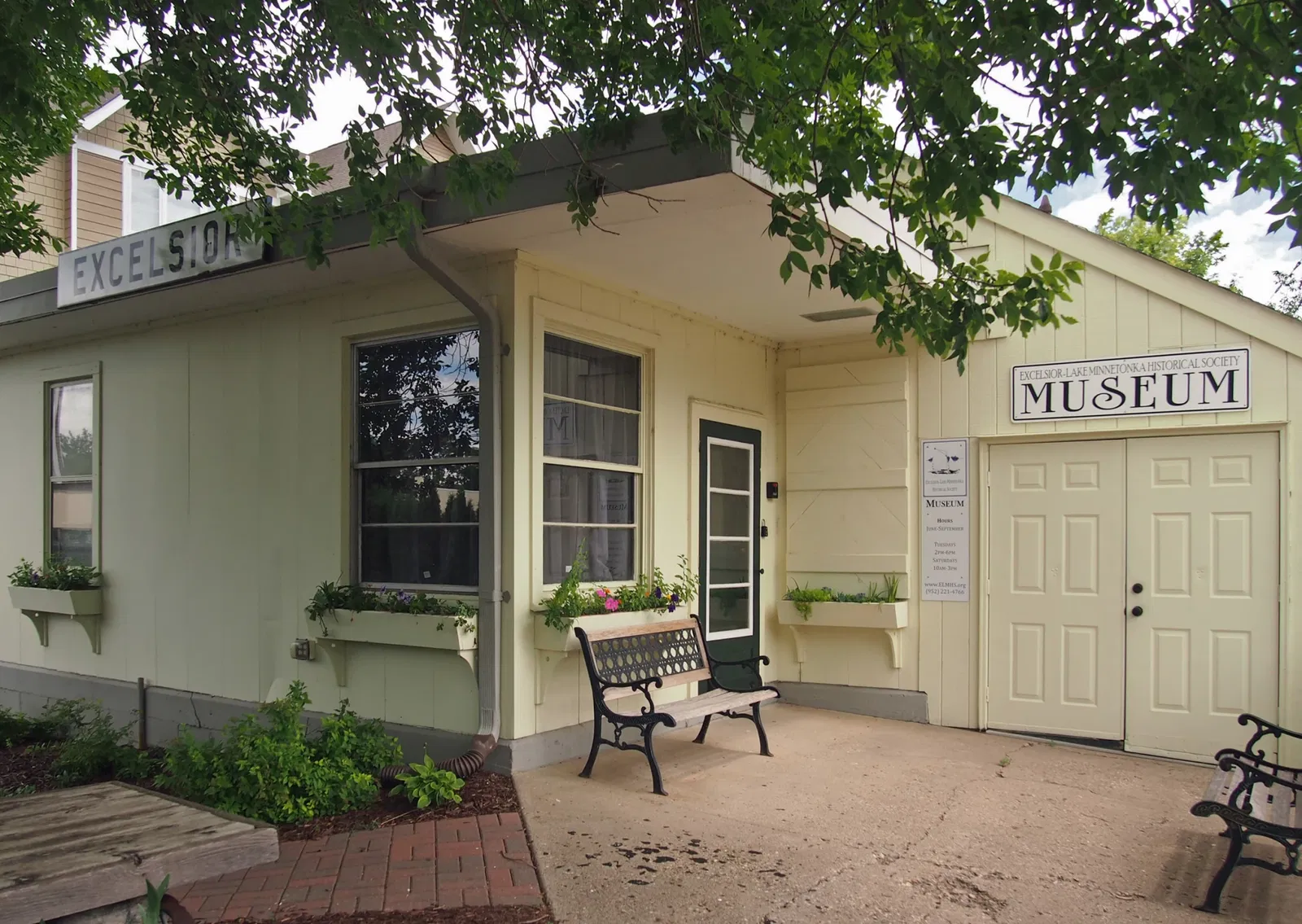 ExcelsiorLake Historical Society (Excelsior) Visitor