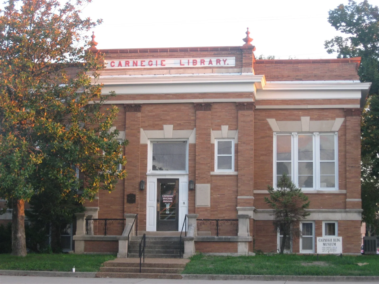 Carnegie Museum - Olney