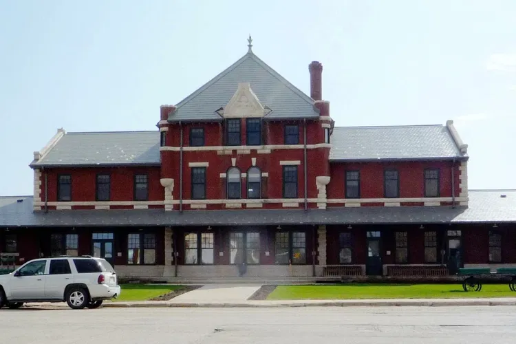 Gare de Dauphin