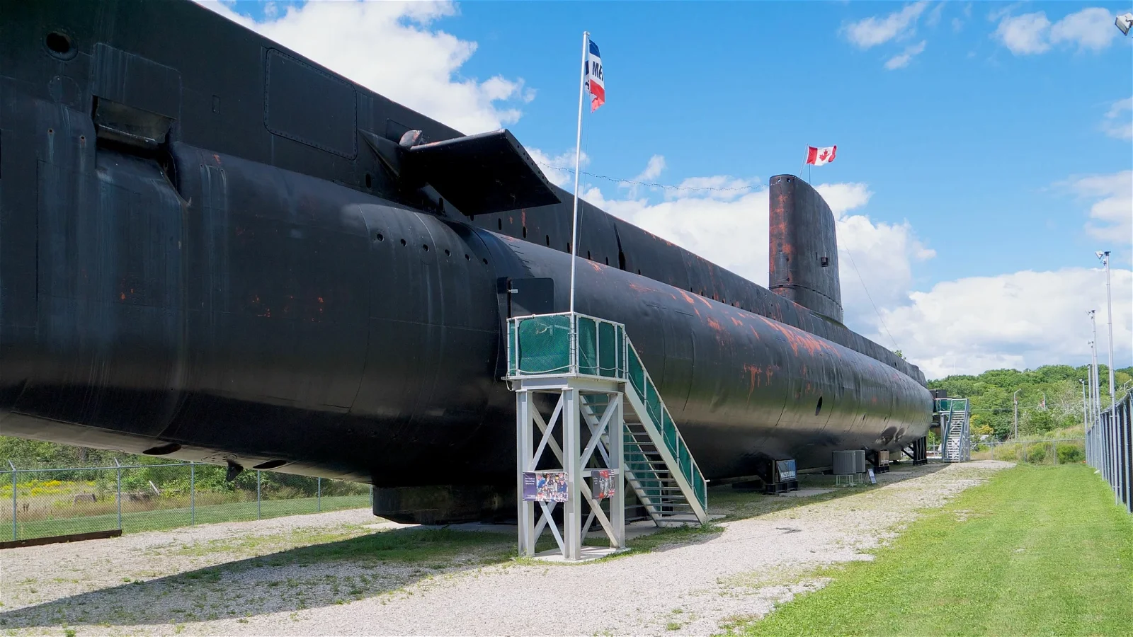 HMCS Ojibwa Tours