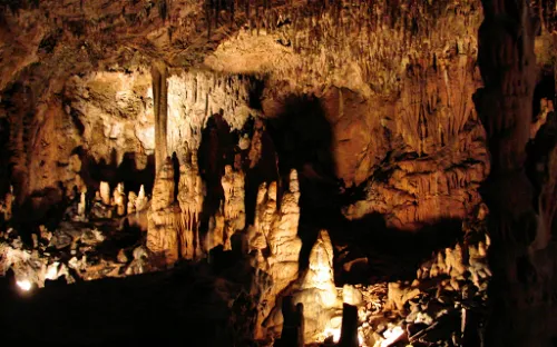 Grand Caverns