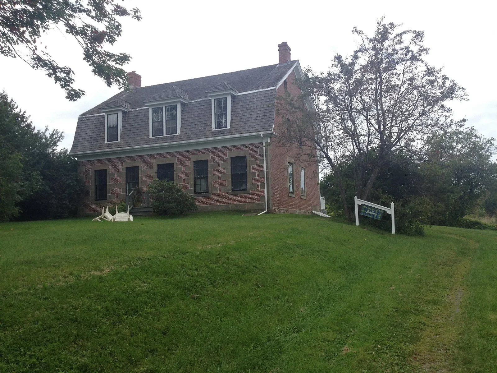 Mcculloch House Museum & Genealogy Centre