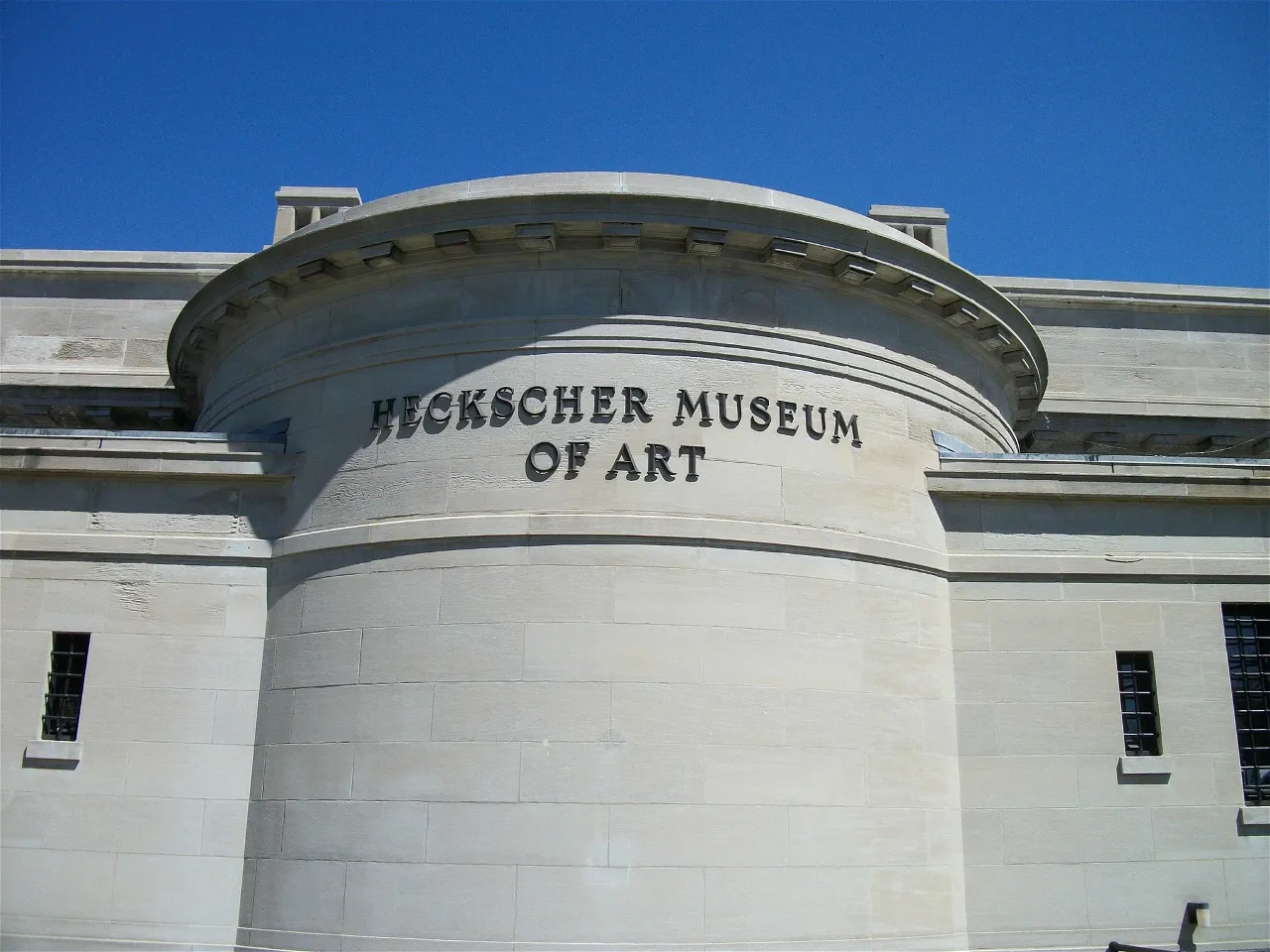 The Heckscher Museum Of Art Parking