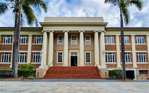 Queens university of technology Art Museum