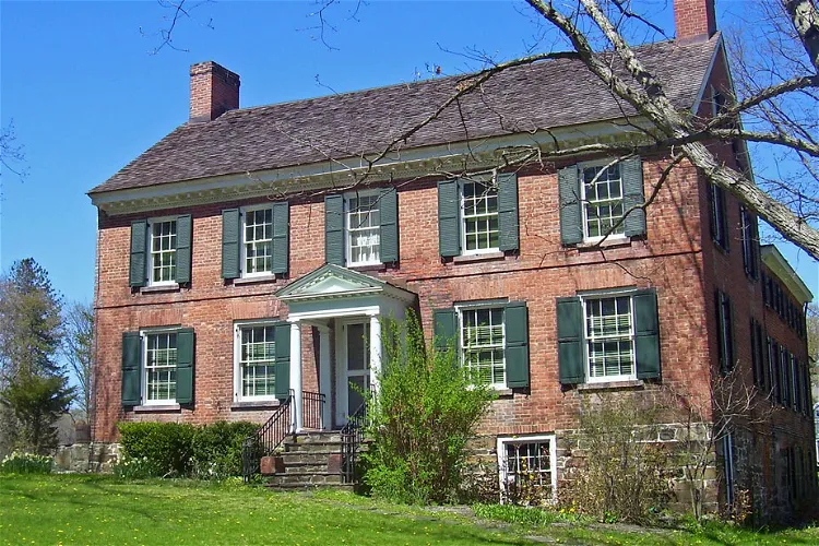 Hill-Hold and Brick House Museums