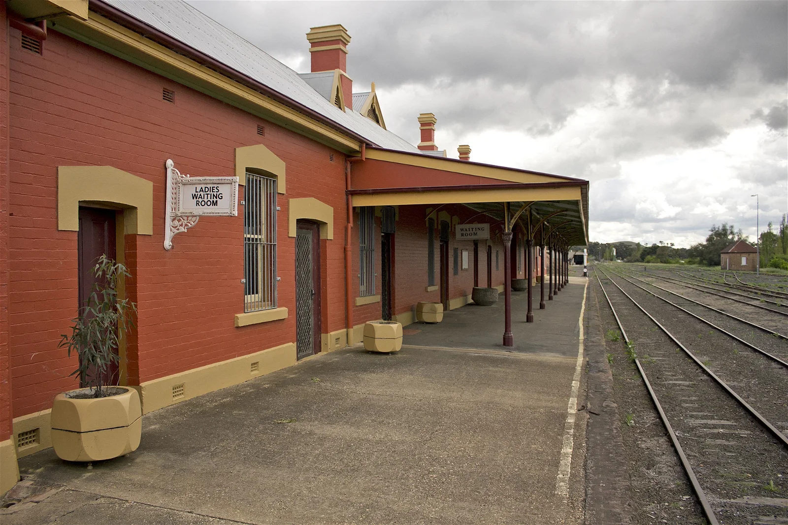 Cowra Railway Station