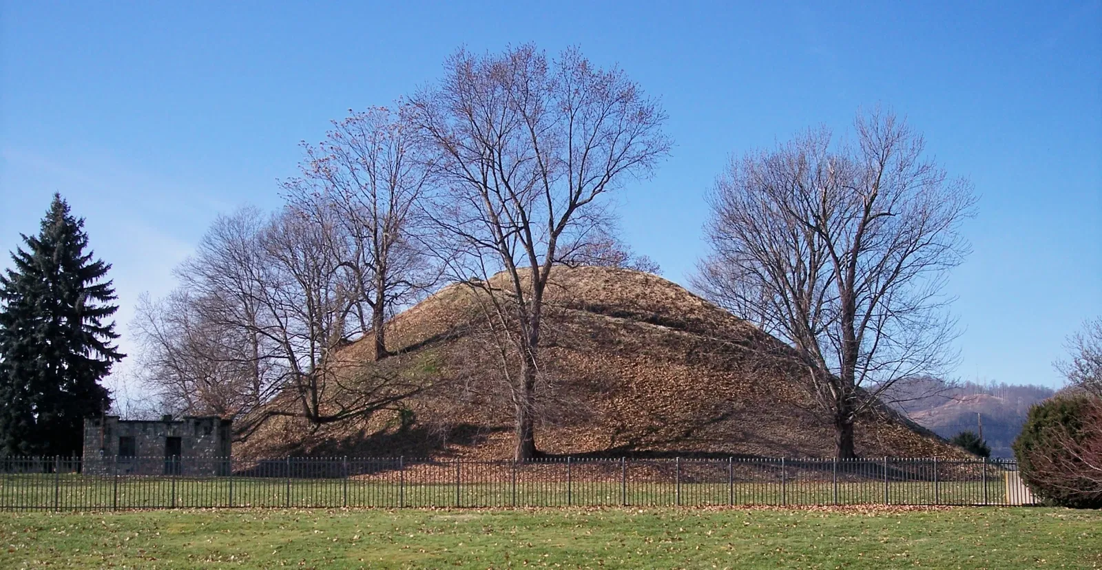Grave Creek Mound Archaeological Complex (Moundsville ...