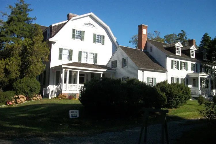 Sagtikos Manor