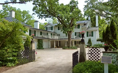 Ten Chimneys Foundation