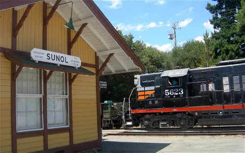 Niles Canyon Railway