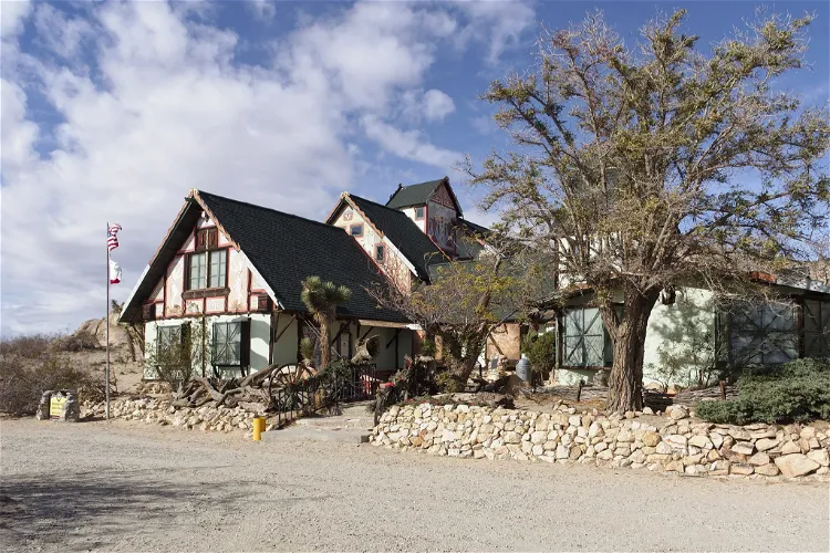 Antelope Valley Indian Museum