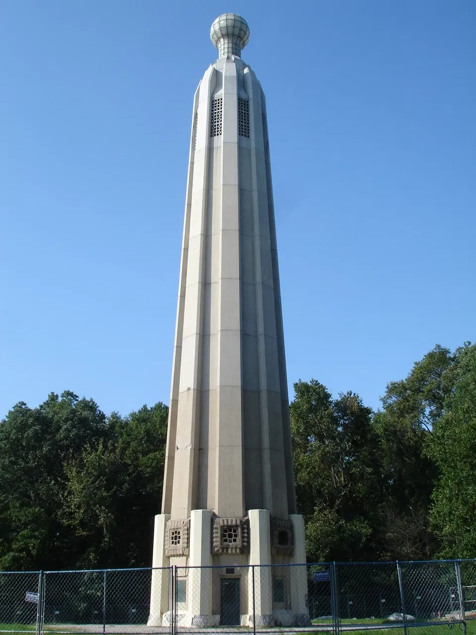 Thomas Alva Edison Memorial Tower