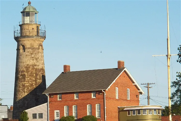Fairport Harbor Marine Museum and Lighthouse