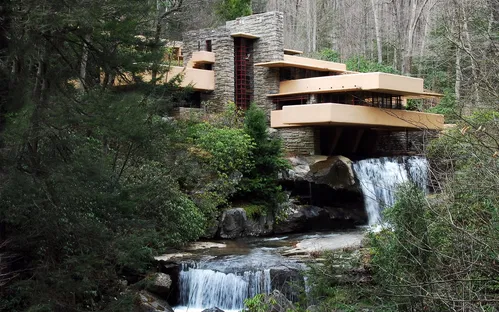 Maison sur la cascade