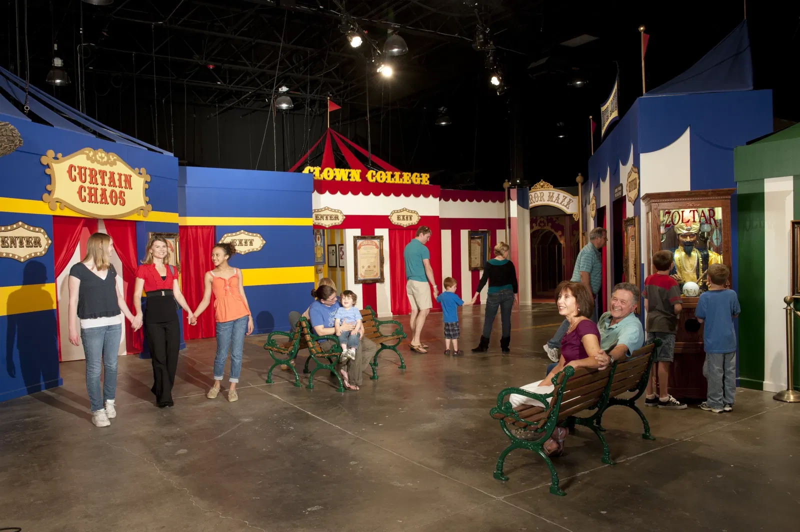A-Maze-N Funhouse - Exhibition at EnterTRAINment Junction