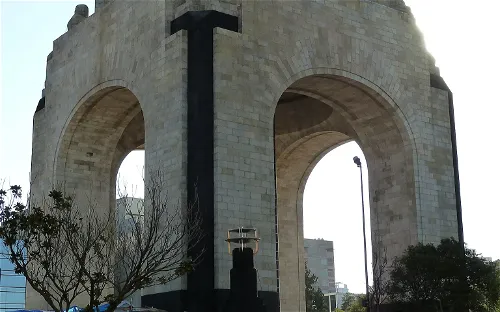 Monumento a la Revolución