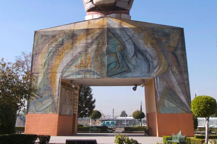 Monumento Cabeza de Juárez