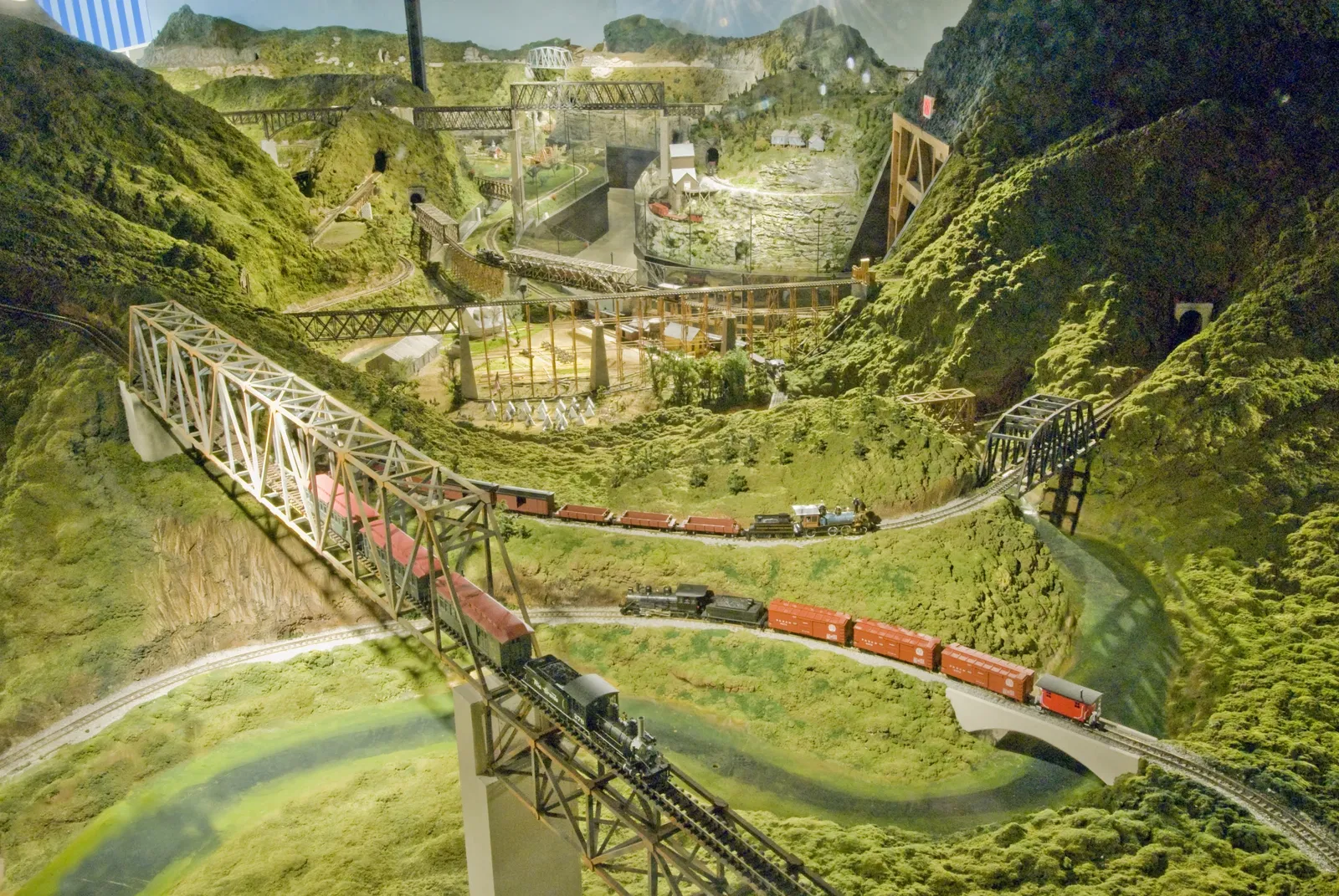 EnterTRAINment Junction