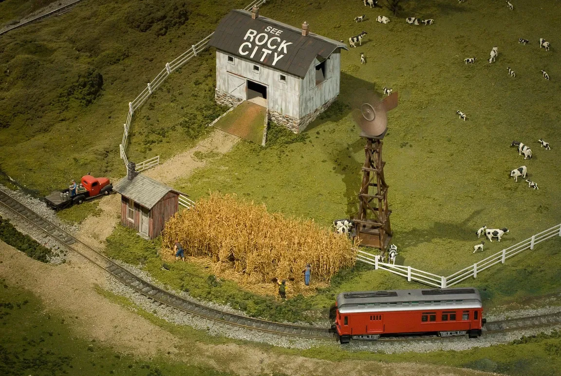 EnterTRAINment Junction