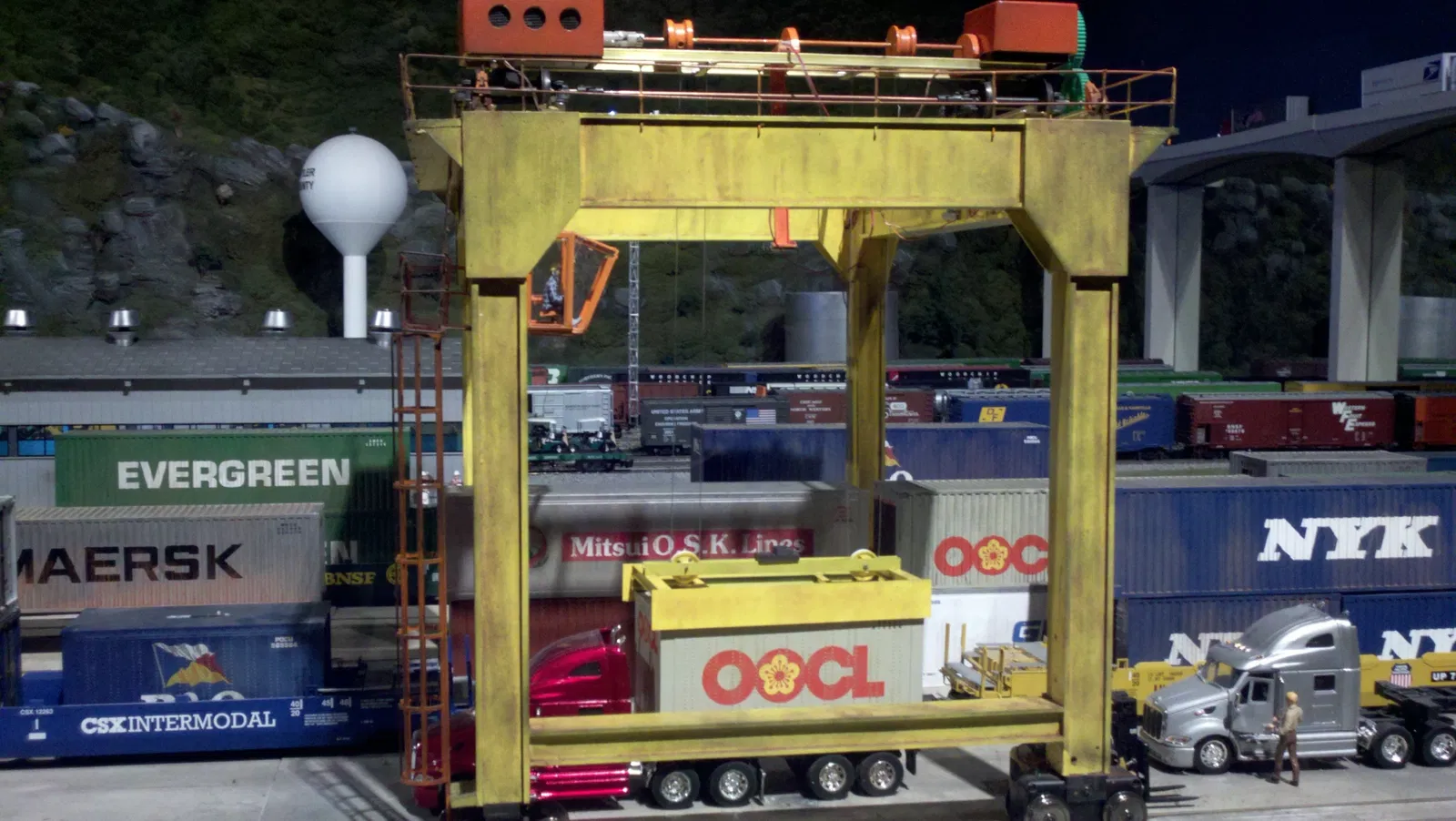 EnterTRAINment Junction