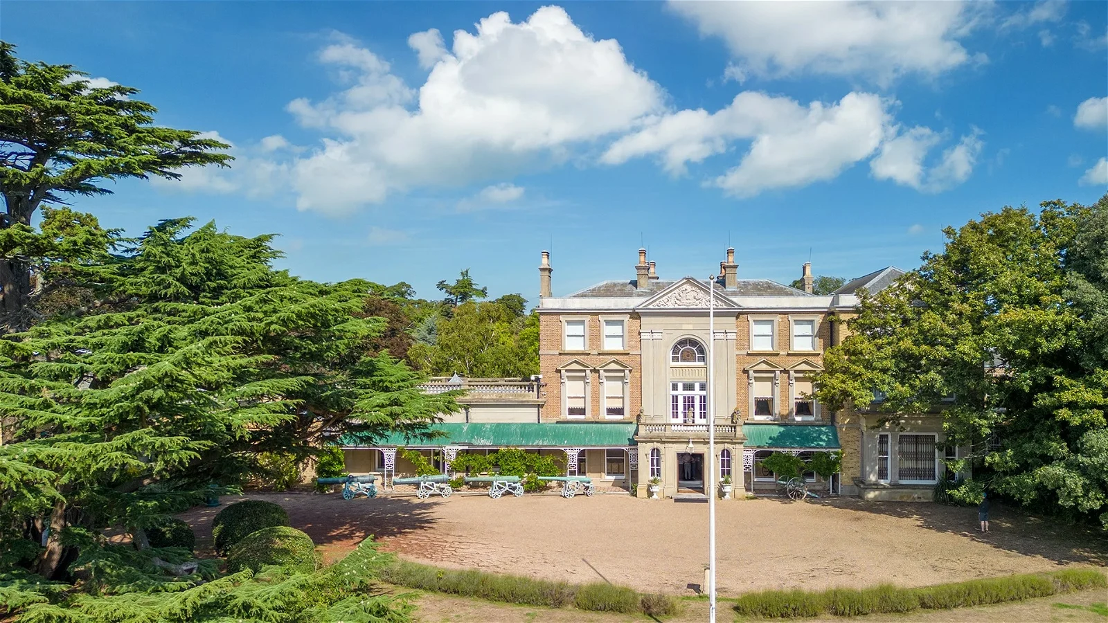 Powell-Cotton Museum, Quex House and Gardens