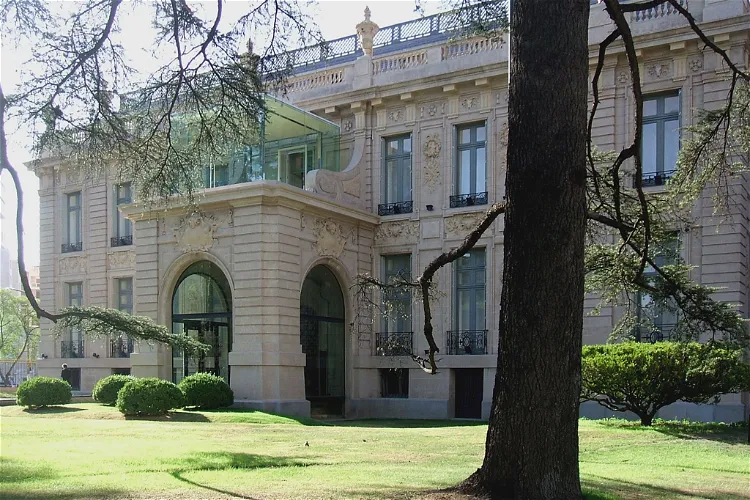 Museo Superior de Bellas Artes Evita