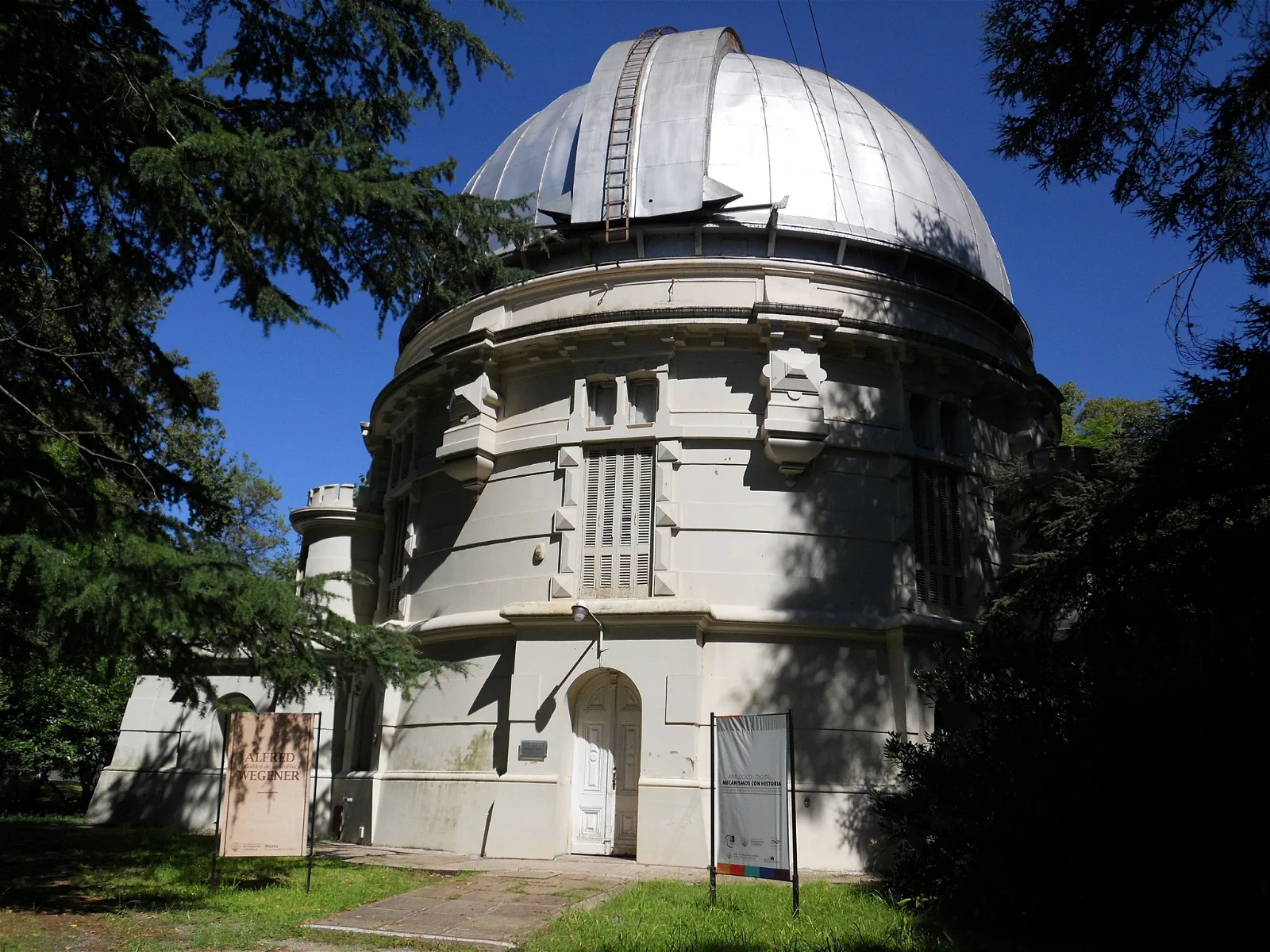 Museo de Astronomía y Geofísica