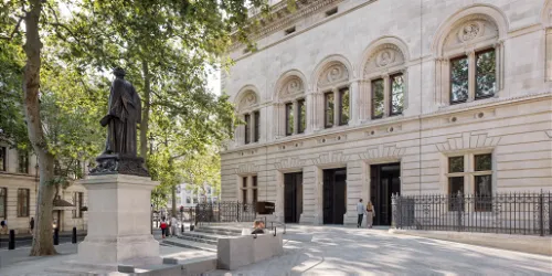 Michael Jackson: On the Wall