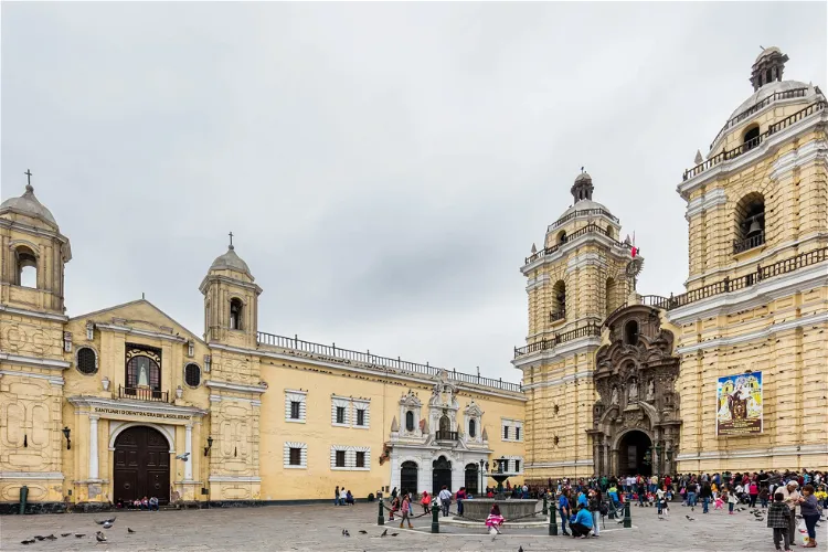 Basílica y convento de San Francisco de Lima