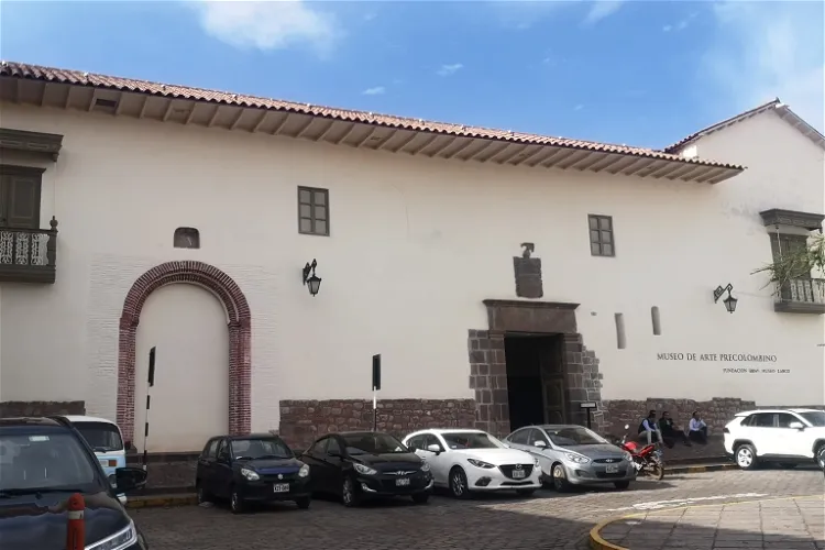 Museo de Arte Precolombino de Cusco del Perú