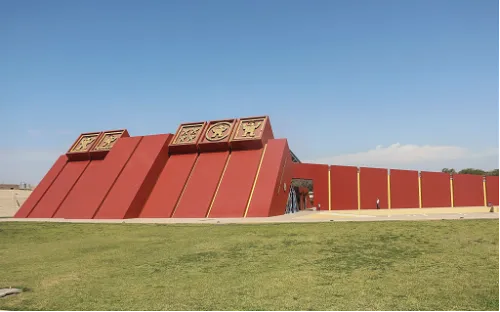Royal Tombs of Sipán Museum