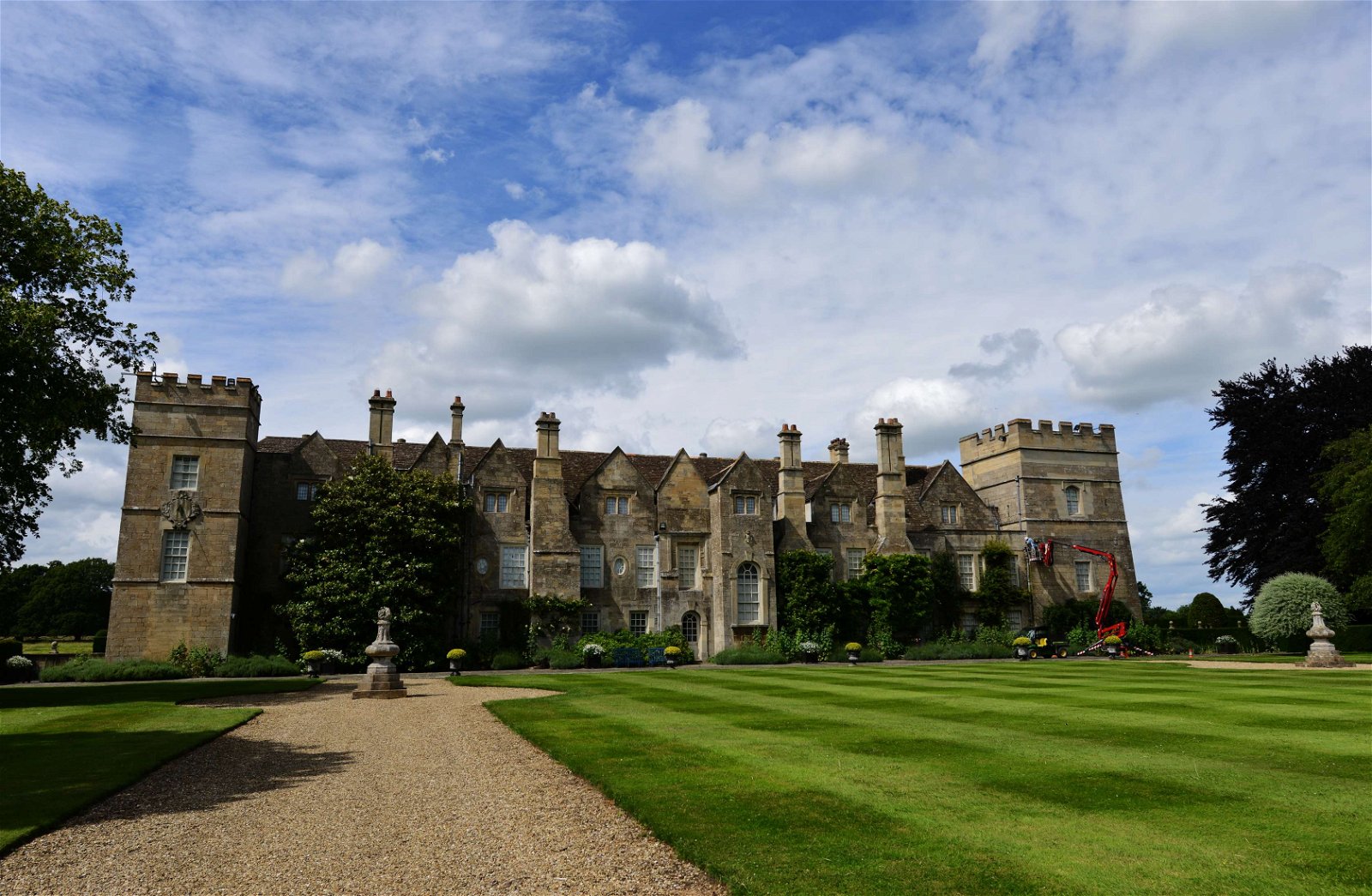 Grimsthorpe Castle, Park and Gardens