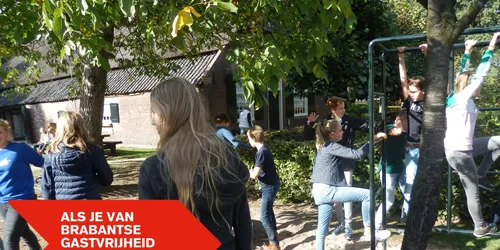 Lentefeest ( bij aanvang van de lente, zie www.museumboerderij.nl)
