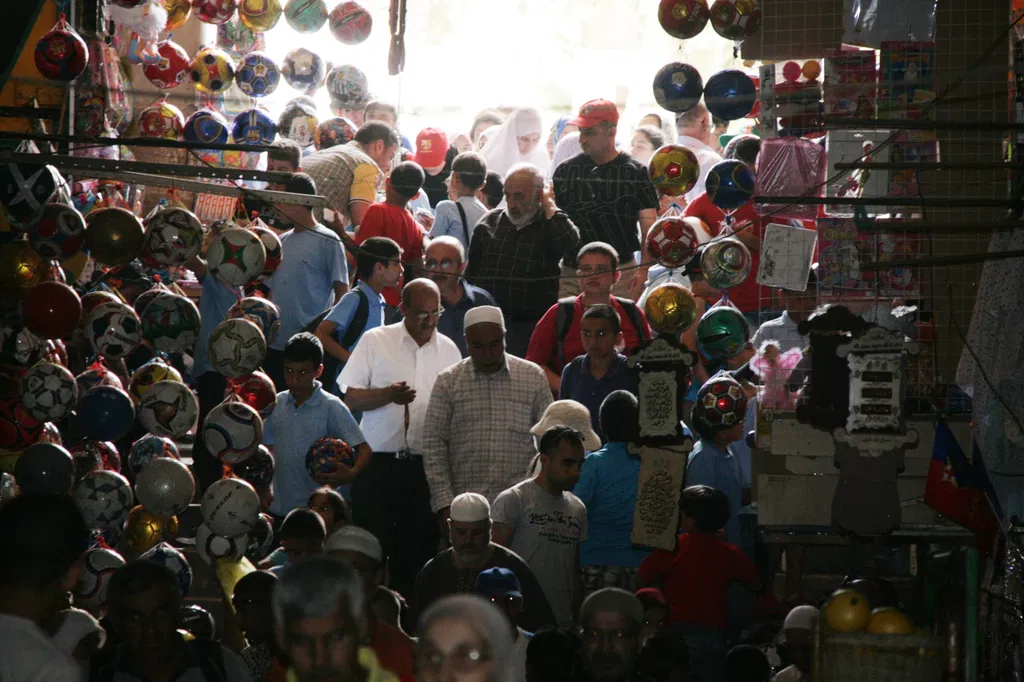 Zie mij. The Bible in Photographs.