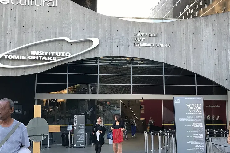 Tomie Ohtake Cultural Institute