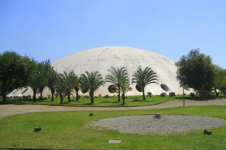 Pabellón Lucas Nogueira Garcez