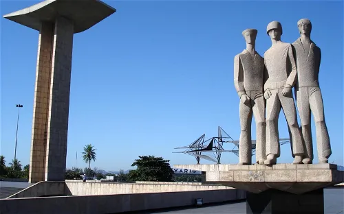 Monument to the Dead of World War II