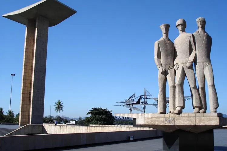 Monumento a los muertos de la Segunda Guerra Mundial