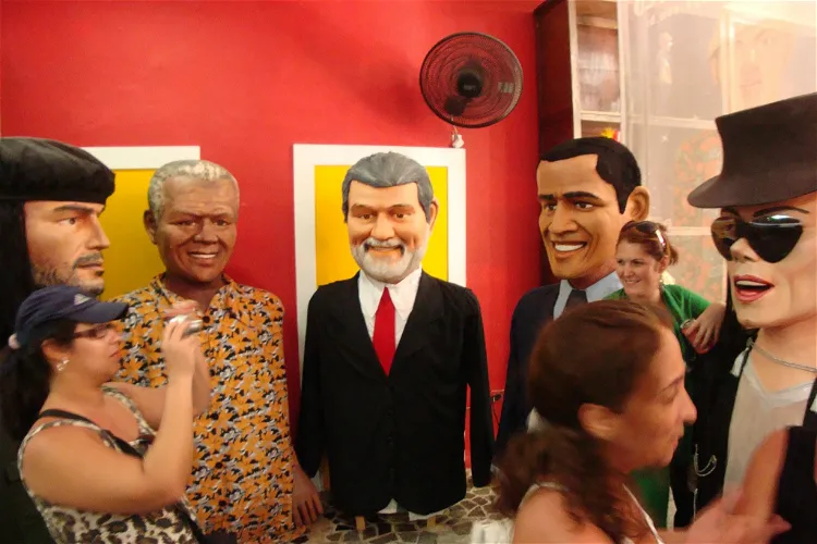 Embassy of Pernambuco - Olinda Dolls Giants
