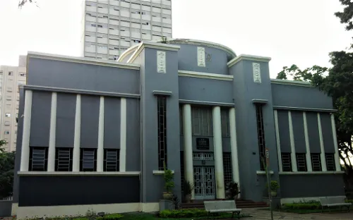 Goiano Museum Zoroastro Artiaga Teacher