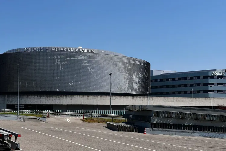 AQUATIS Aquarium-Vivarium