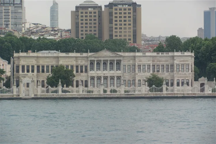 National Palaces Painting Museum