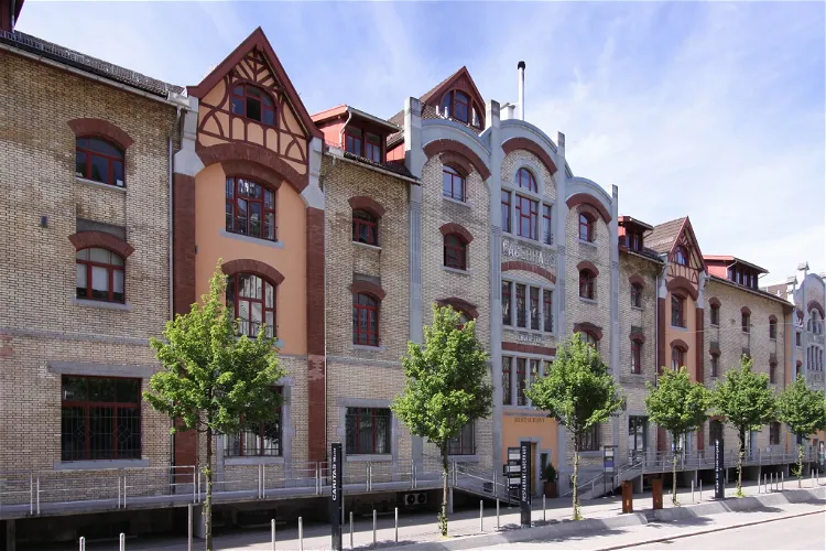 Open Art Museum