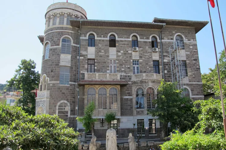 Izmir Ethnography Museum