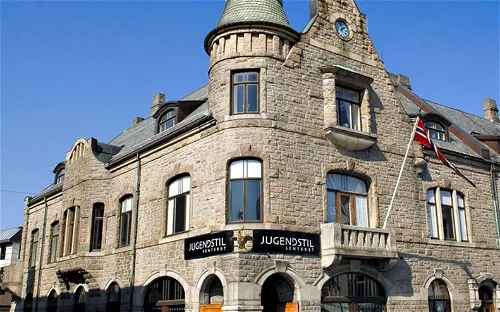 The Art Nouveau Centre & the Art Museum KUBE