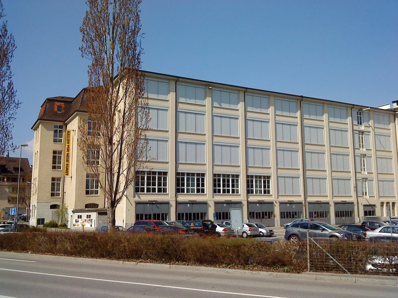 Hallen für Neue Kunst