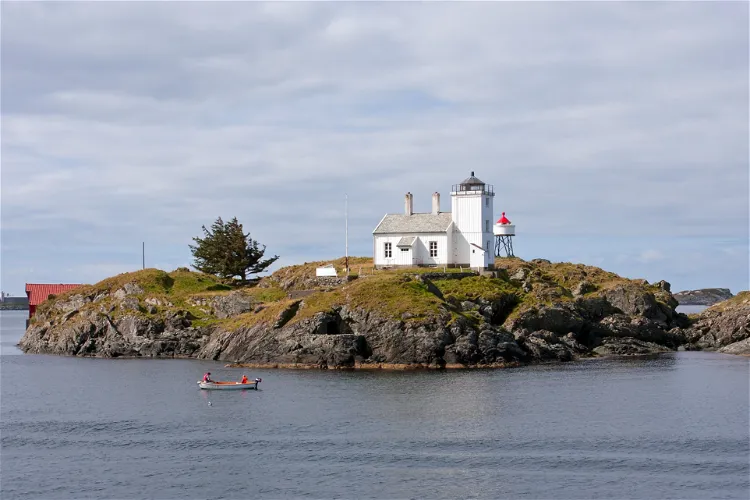 Sørhaugøy fyr