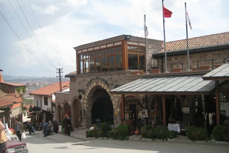 Museo Çengelhan Rahmi M. Koç