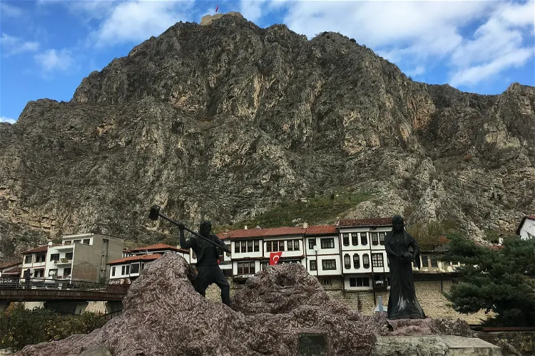 Ferhat İle Şirin Aşıklar Müzesi