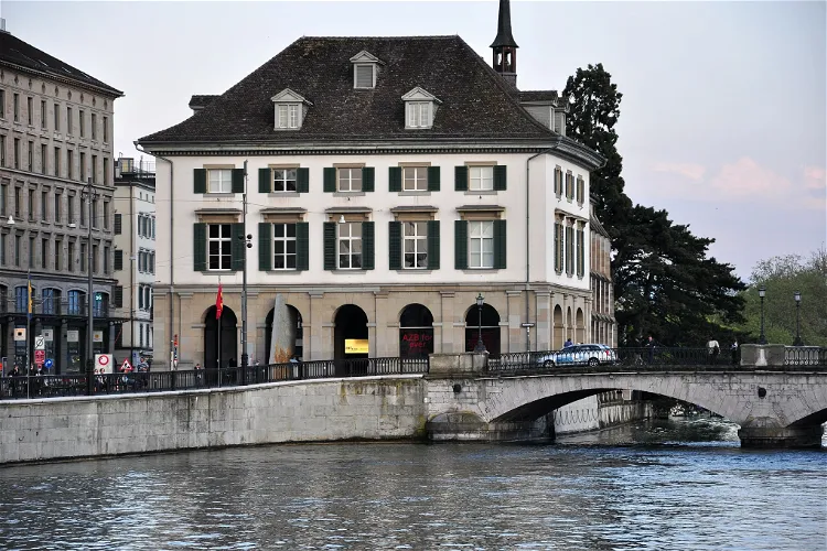 Helmhaus